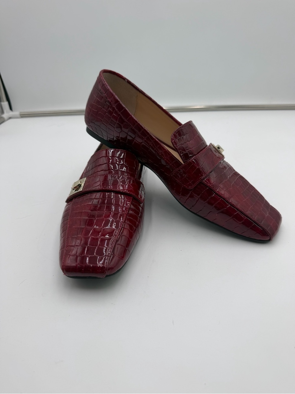Kate Spade Darien Women’s 8.5 Burgundy Croc Embossed Leather Loafers Spade